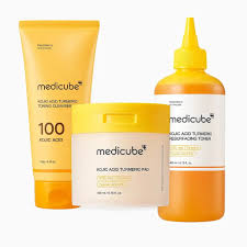 Medicube  Kojic Acid Turmeric Toning Cleanser